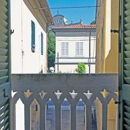 Il Balconcino Sulle Terme بيت للعطل